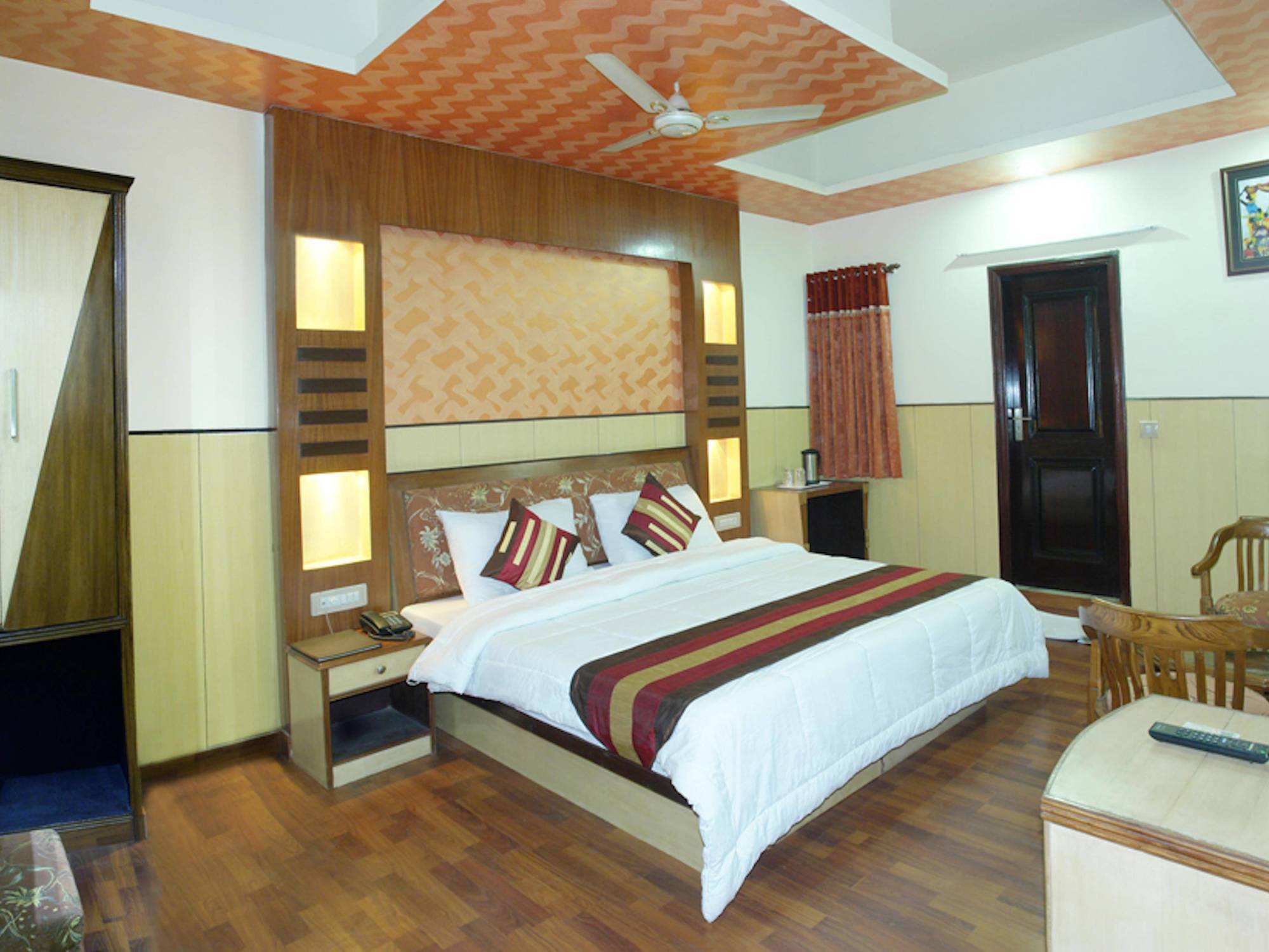 Hotel Karat 87 Inn Neu-Delhi Exterior foto