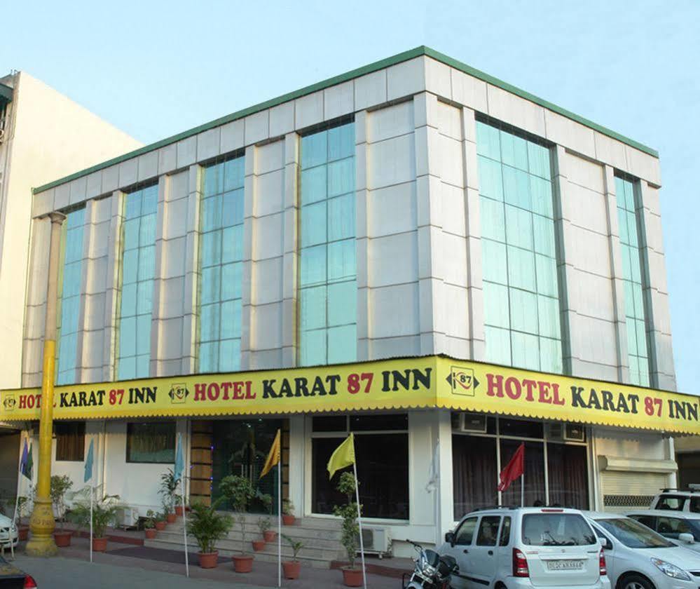Hotel Karat 87 Inn Neu-Delhi Exterior foto